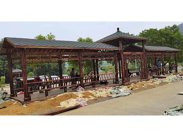 防腐木長(zhǎng)廊